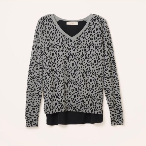 Loft Leopard Print Mixed Media Sweater V-Neck Small - Picture 2 of 9